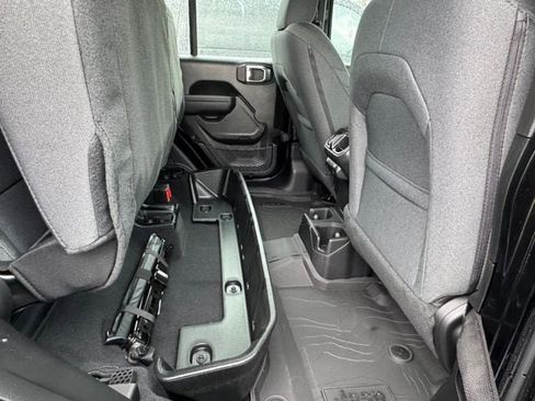 New 2026 Jeep Gladiator Sport image 24