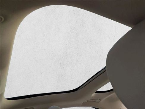 Used 2020 Mercedes-Benz E 350 4MATIC Sedan image 16