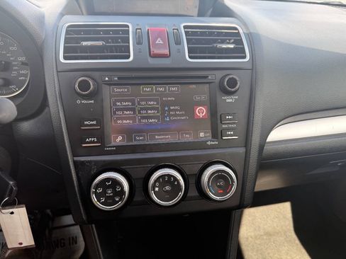 Used 2015 Subaru Impreza 2.0i AWD/4WD image 39