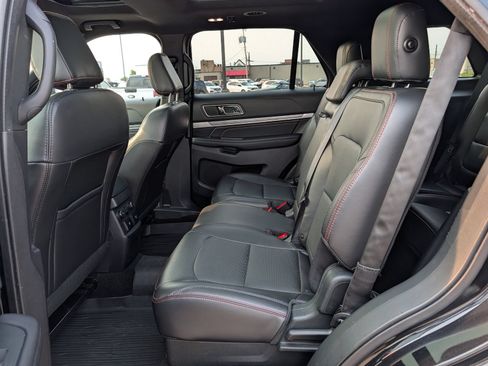 Used 2018 Ford Explorer Sport w/ Equipment Group 401A AWD/4WD image 17