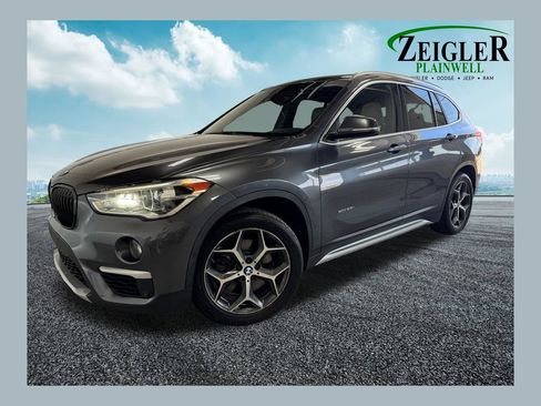 Used 2017 BMW X1 xDrive28i AWD/4WD image 1