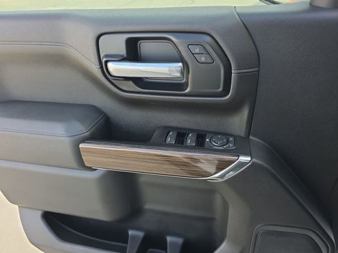 Used 2020 Chevrolet Silverado 1500 LT Trail Boss w/ Convenience Package image 24