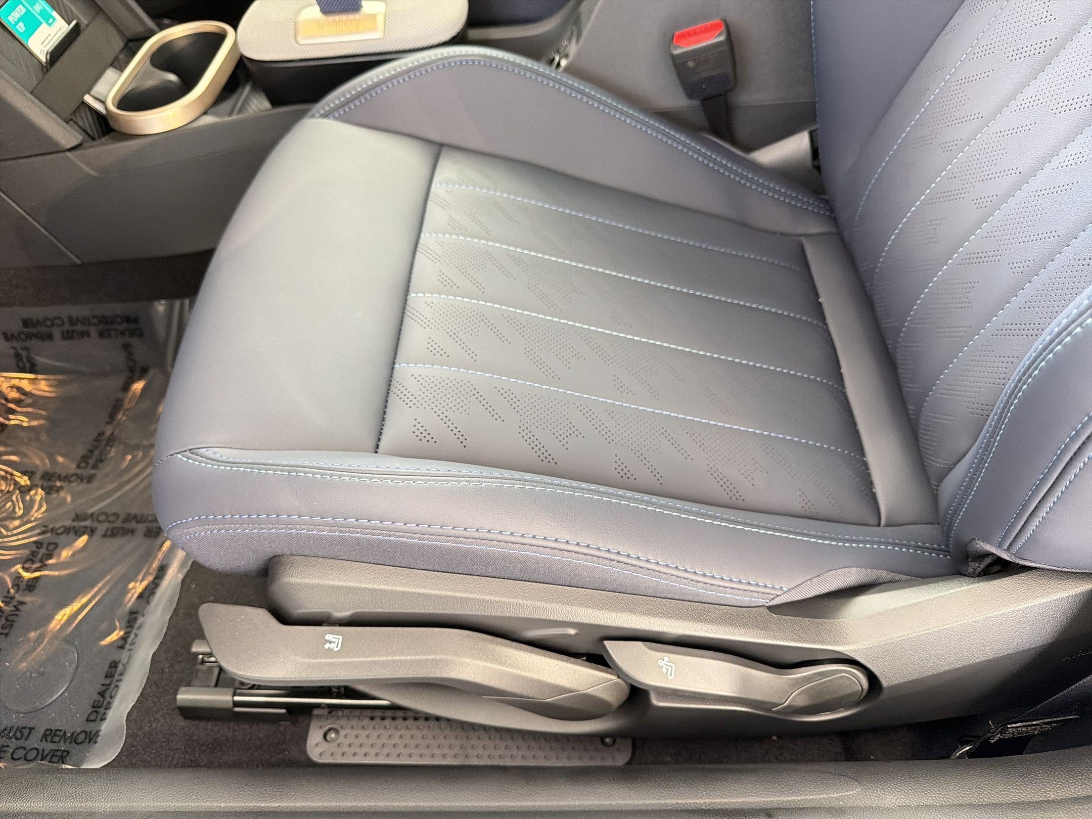 New 2026 MINI Cooper 2-Door Hardtop FWD image 14