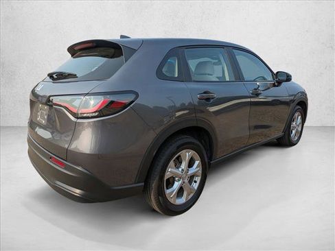 Used 2023 Honda HR-V LX image 5