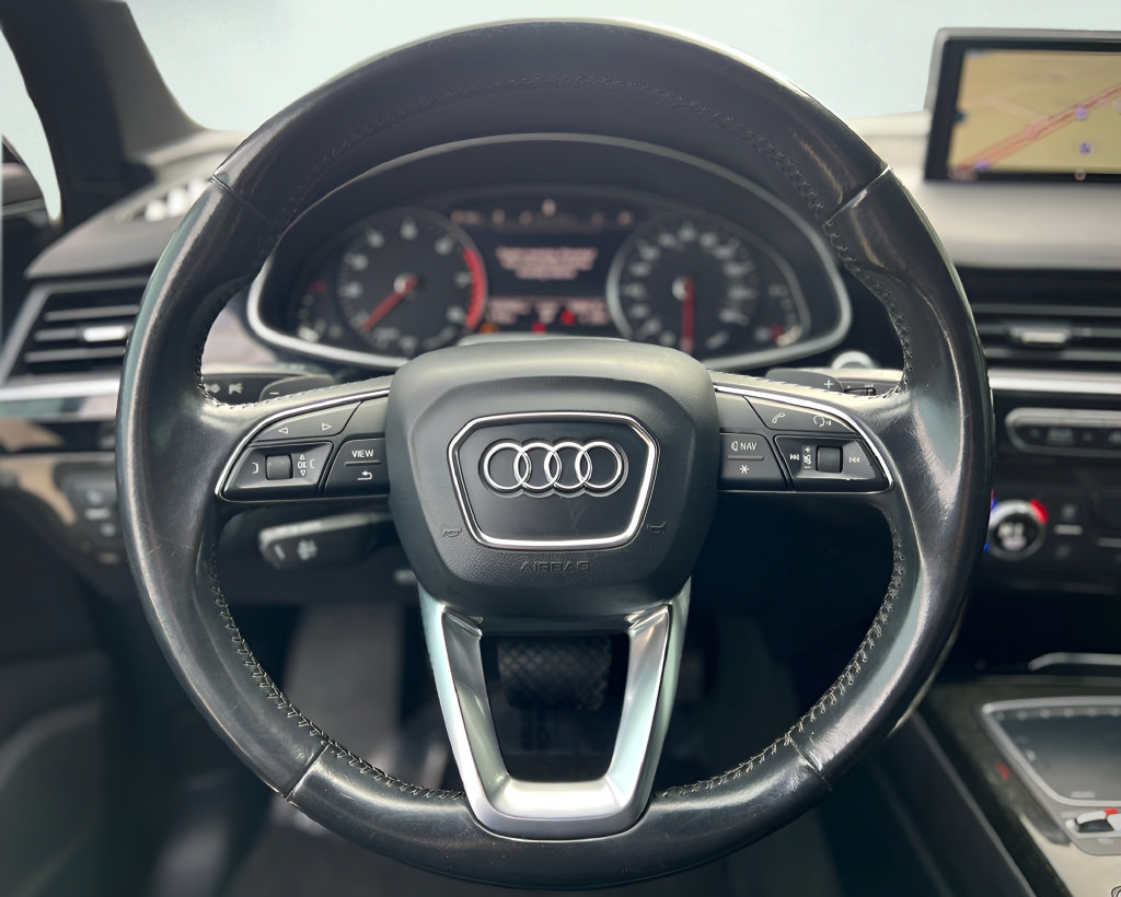 Used 2017 Audi Q7 3.0T Premium AWD/4WD image 36