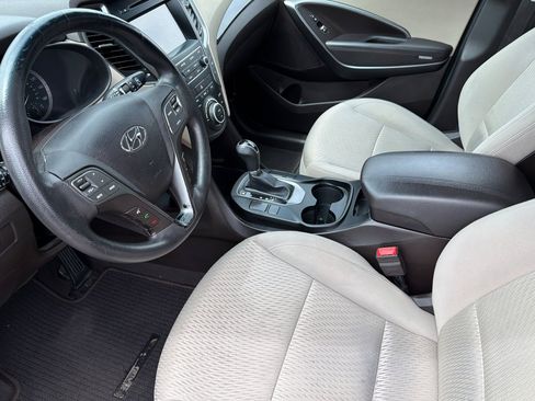 Used 2017 Hyundai Santa Fe Sport FWD image 12