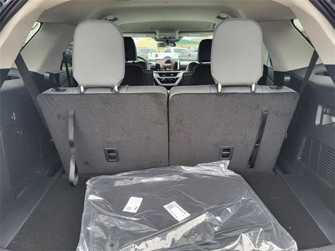 New 2026 Ford Explorer Active w/ Active Comfort Package image 8