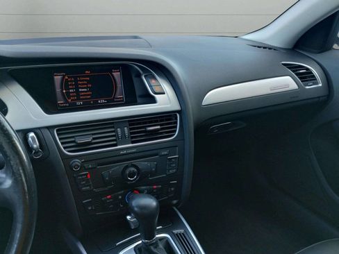 Used 2010 Audi A4 2.0T Premium image 31