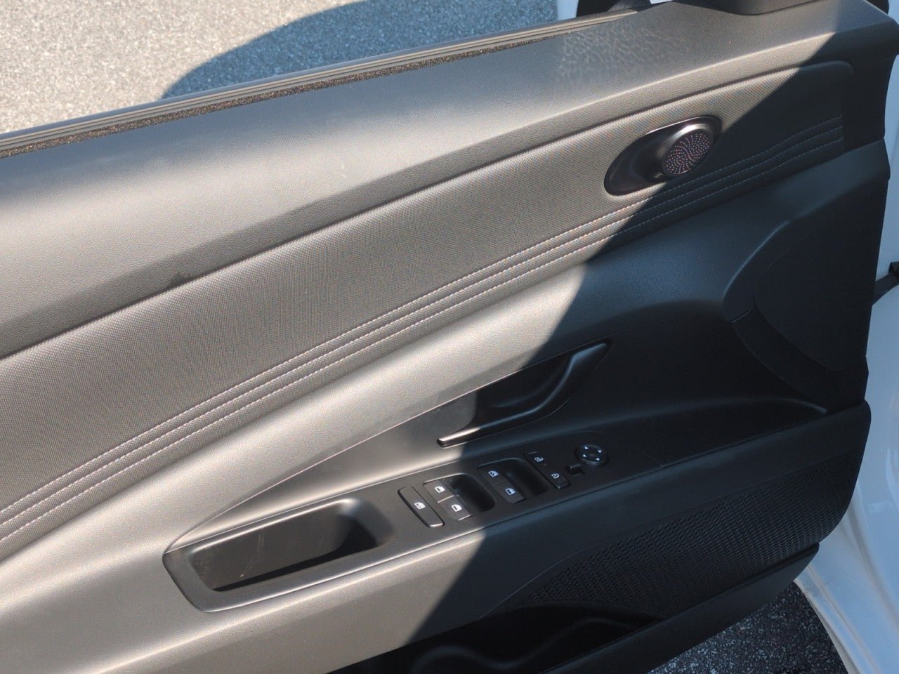 New 2026 Hyundai Elantra SEL Sport FWD image 12
