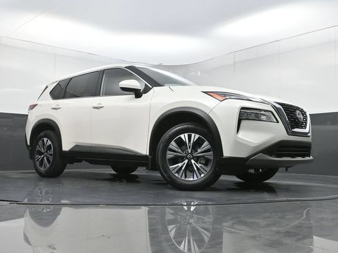 Used 2023 Nissan Rogue SV FWD image 22