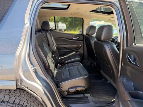 Used 2022 GMC Acadia Denali w/ GMC Pro Grade Package AWD/4WD image 22
