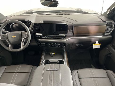 New 2026 Chevrolet Silverado 3500 High Country w/ High Country Premium Package image 24