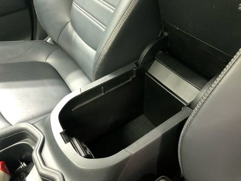 Used 2021 Toyota RAV4 XLE Premium AWD/4WD image 27