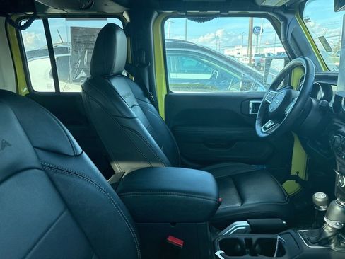 Used 2023 Jeep Wrangler Unlimited Sahara w/ Cold Weather Group image 11