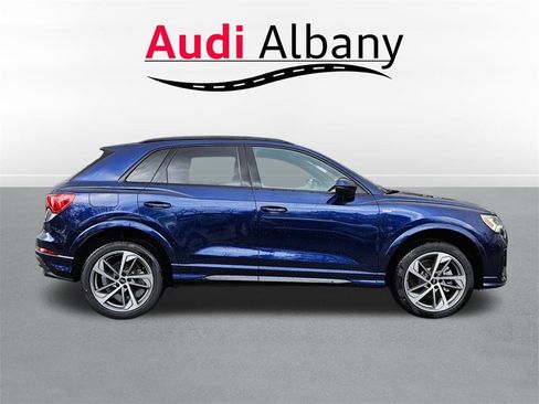 New 2025 Audi Q3 2.0T Premium image 3