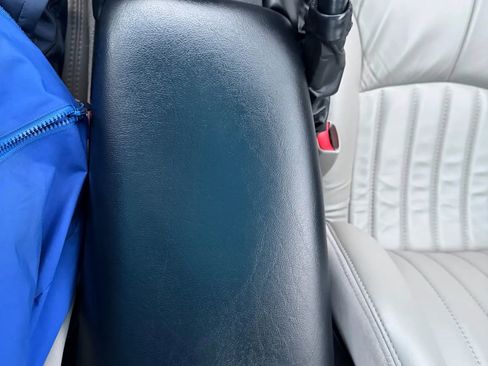 Used 2000 Chevrolet Corvette Coupe w/ Memory Pkg image 18