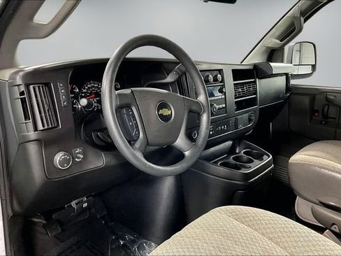 Used 2024 Chevrolet Express 3500 LT w/ LT Preferred Equipment Group RWD image 15