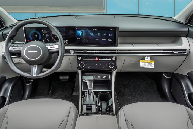 New 2026 Hyundai Tucson SEL FWD image 10