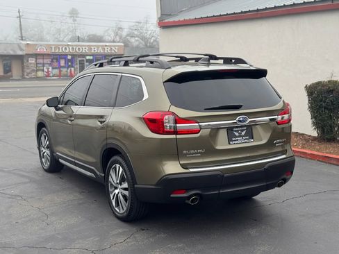 Used 2022 Subaru Ascent Limited w/ Technology Package AWD/4WD image 4