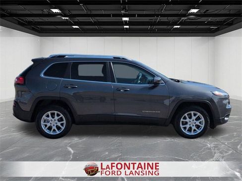 Used 2015 Jeep Cherokee Latitude image 6