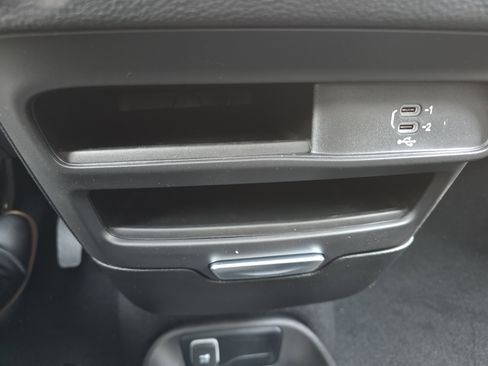 New 2026 Chrysler Pacifica Select w/ S Appearance Package image 9