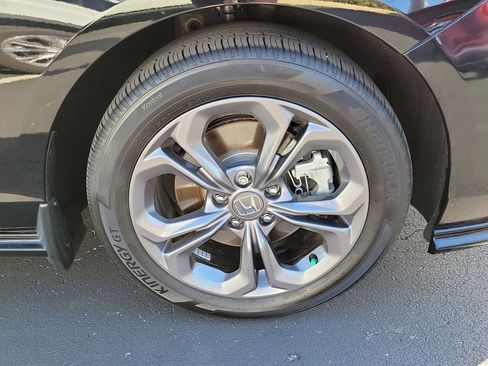 Certified 2024 Honda Accord EX-L image 7