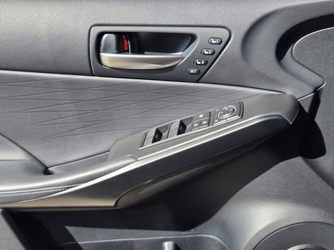 Certified 2023 Lexus IS 350 F Sport image 34