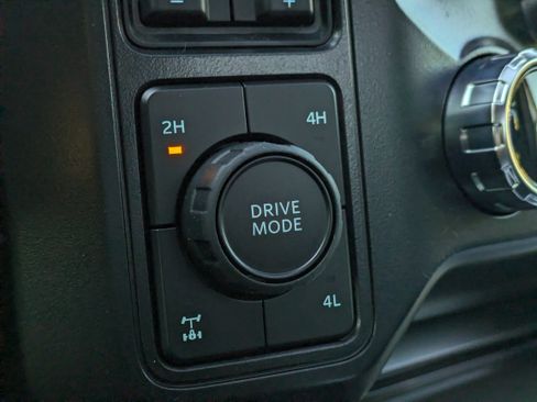 New 2026 Ford F250 Platinum w/ Tremor Off-Road Package AWD/4WD image 82