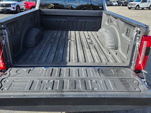 Used 2024 Ford F350 Lariat image 7