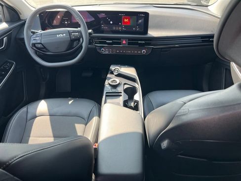 Certified 2025 Kia EV6 Light RWD image 12