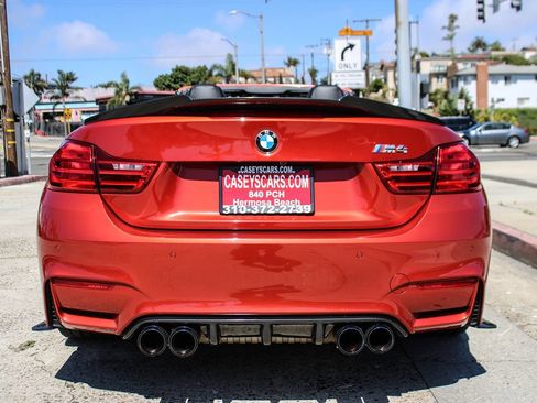 Used 2015 BMW M4 Convertible RWD image 5