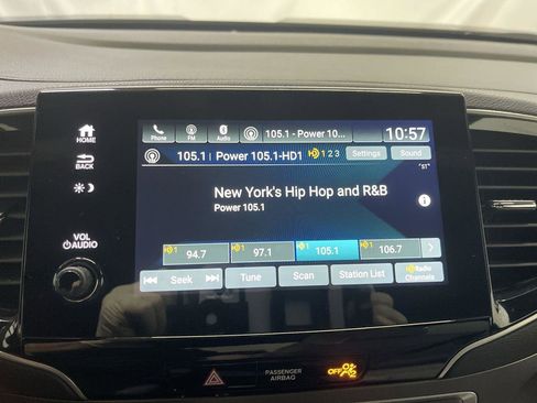 Used 2023 Honda Passport EX-L image 16