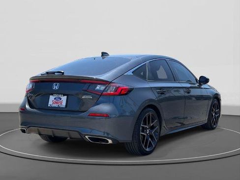Used 2024 Honda Civic Sport Touring image 5