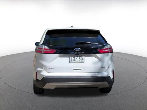Used 2024 Ford Edge SEL AWD/4WD image 12