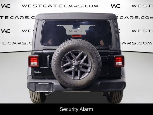 Used 2025 Jeep Wrangler Unlimited Sport AWD/4WD image 4