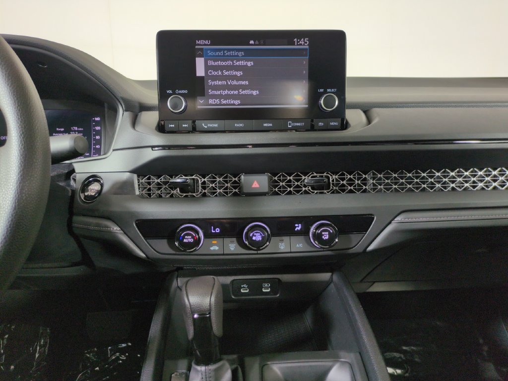 Certified 2025 Honda Accord LX image 24