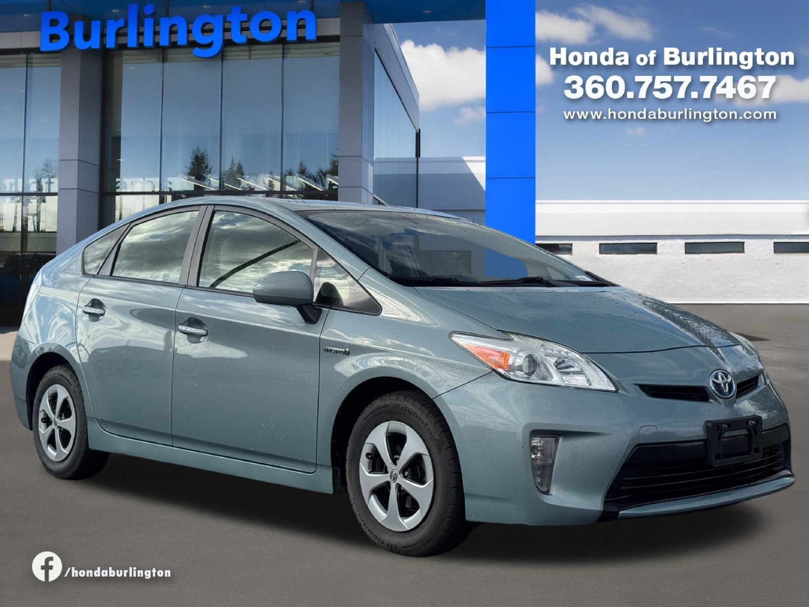 Used 2012 Toyota Prius Three w/ Protection Pkg FWD image 8