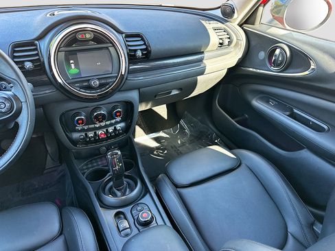 Used 2020 MINI Cooper Clubman S w/ Premium Package image 23