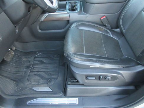 Certified 2020 GMC Sierra 1500 SLT w/ SLT Premium Plus Package image 24