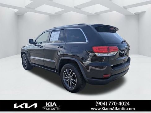 Used 2019 Jeep Grand Cherokee Laredo w/ Laredo X Package image 5