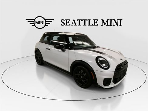 New 2026 MINI Cooper S image 2