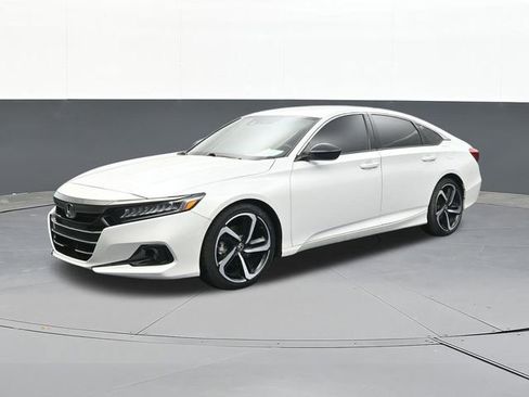 Used 2022 Honda Accord Sport image 3