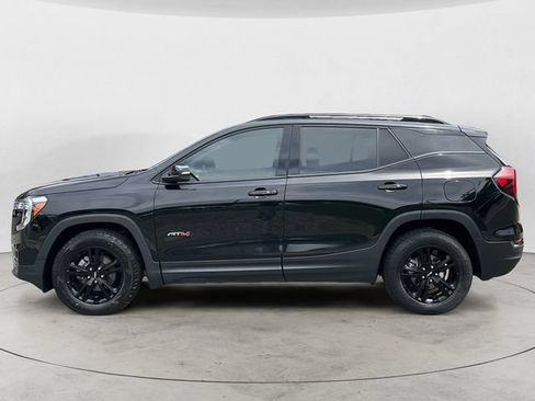 Used 2022 GMC Terrain AT4 w/ Infotainment Package II AWD/4WD image 2