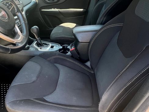 Used 2016 Jeep Cherokee Latitude image 14