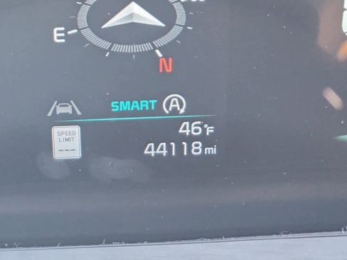 Used 2025 Kia Telluride EX X-Line image 19