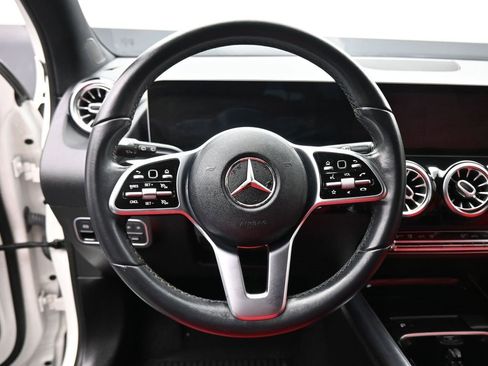 Used 2021 Mercedes-Benz GLA 250 image 15