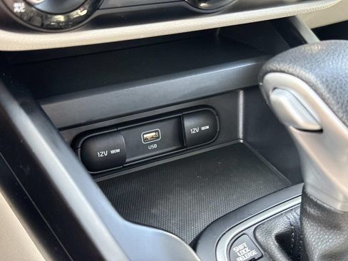 Used 2023 Kia Soul LX FWD image 7