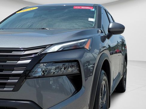 Certified 2026 Nissan Rogue SV FWD image 51