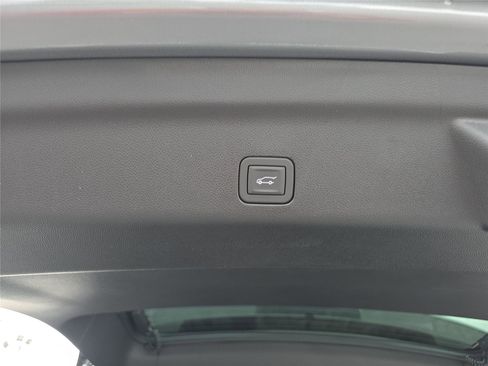 New 2026 Chevrolet Tahoe High Country image 33