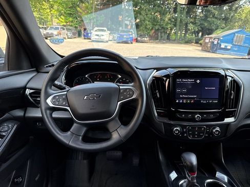Used 2023 Chevrolet Traverse RS w/ LPO, Floor Liner Package AWD/4WD image 21